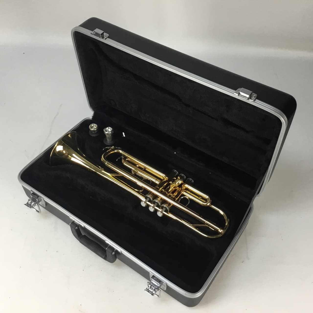 Yamaha YTR-2330 Student Trumpet - image 1