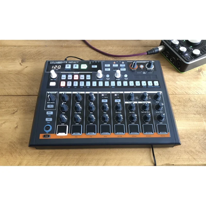 Arturia Drumbrute Impact
